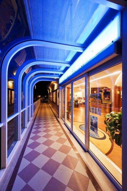 Hotel Continental سان بنيديتّو ديل ترونتو المظهر الخارجي الصورة