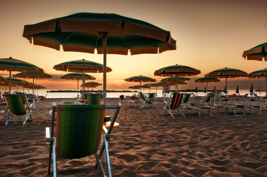Hotel Continental سان بنيديتّو ديل ترونتو المظهر الخارجي الصورة